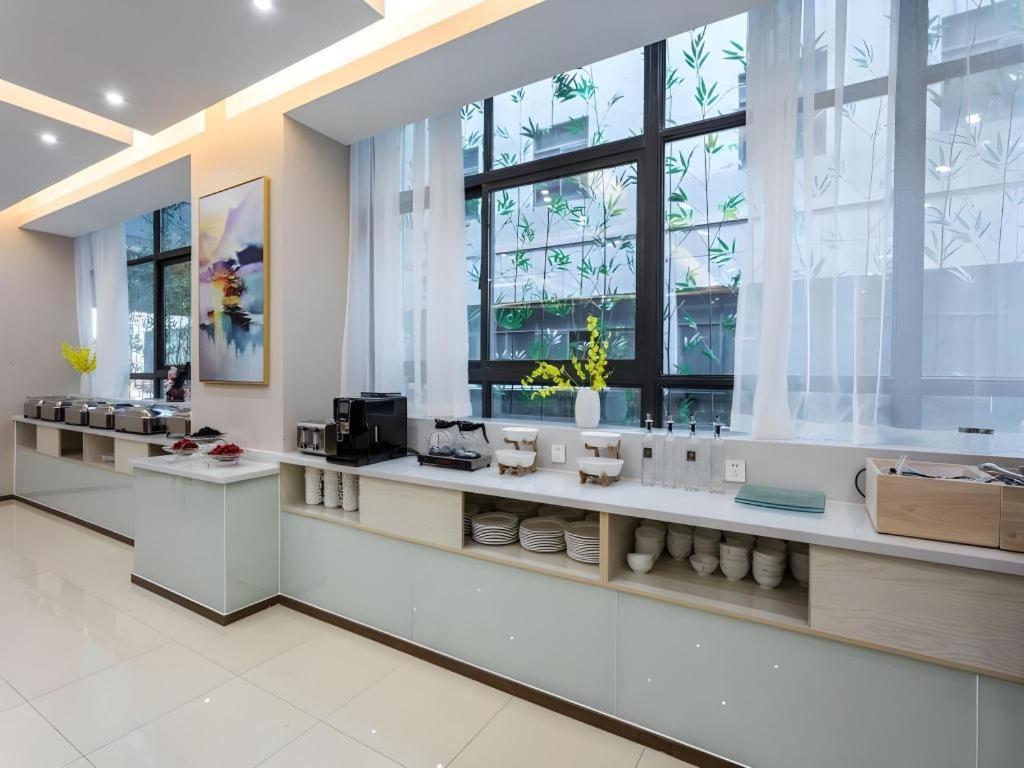 Gya Changzhou Wujin District Hutang New Era Furniture Plaza Hotel Екстериор снимка